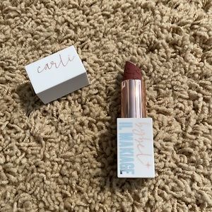 Carli Bybel x IL Makiage Sirus lipstick